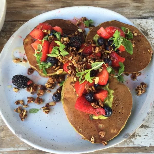 Spinach Pancake with Granola And Berries