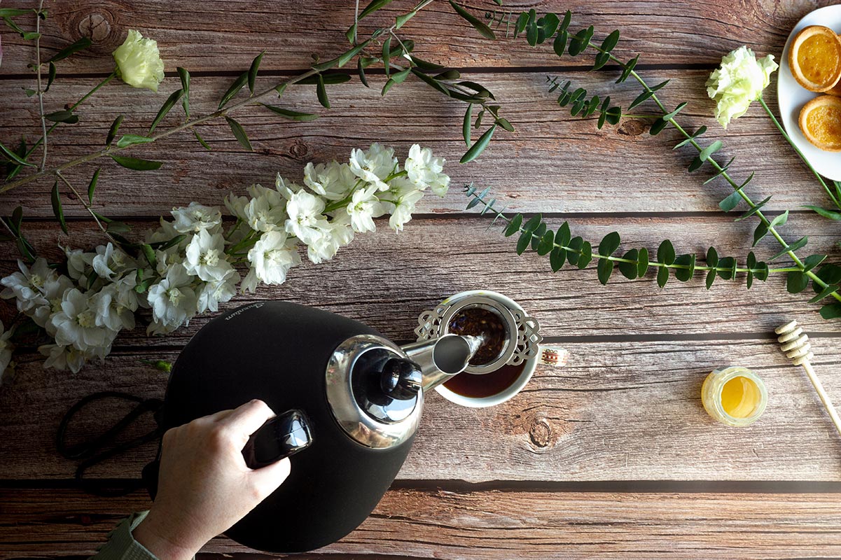 the-best-tea-kettle-and-electric-kettle-organically-blissful