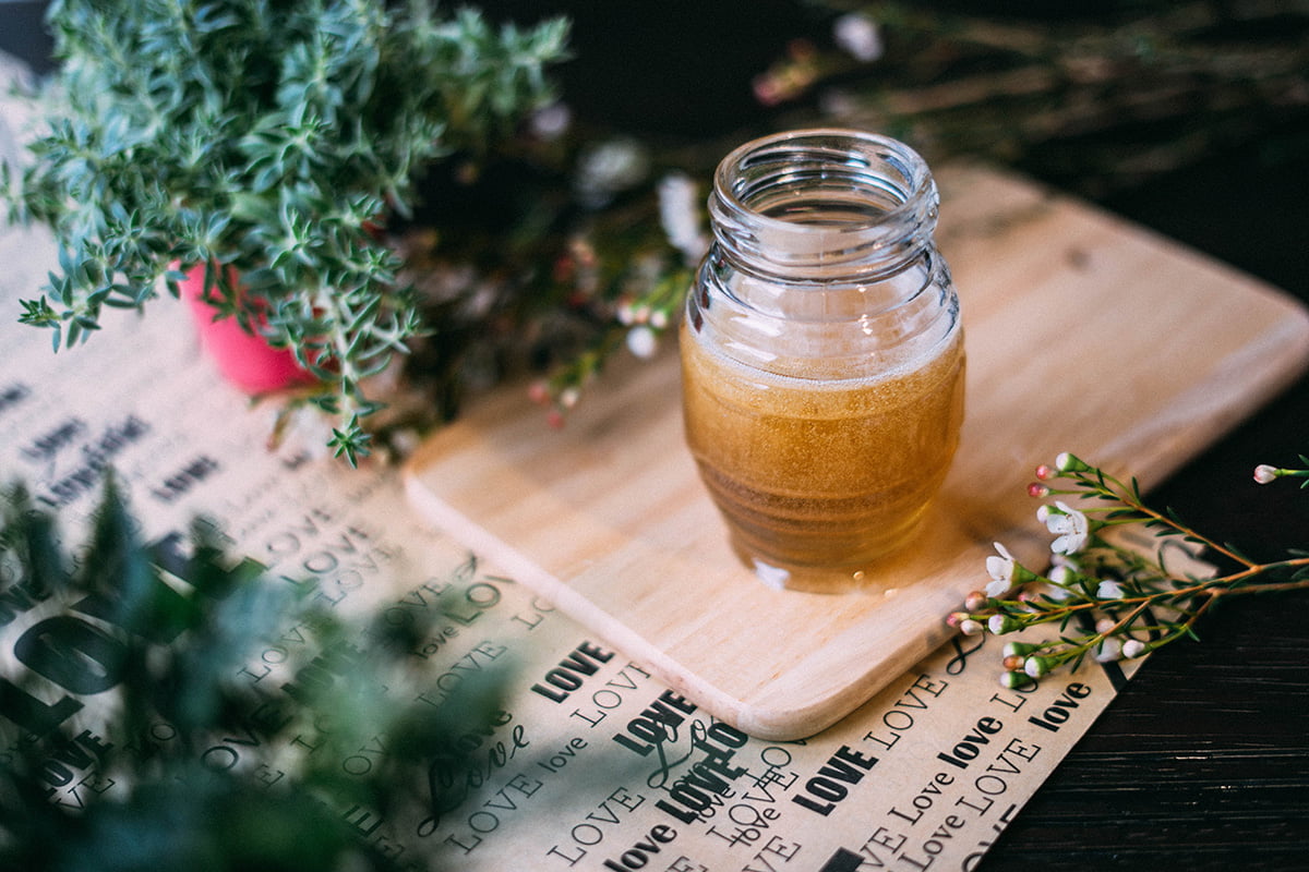 The Buzz About Manuka Honey: 9 Manuka Honey Benefits You Need To Know