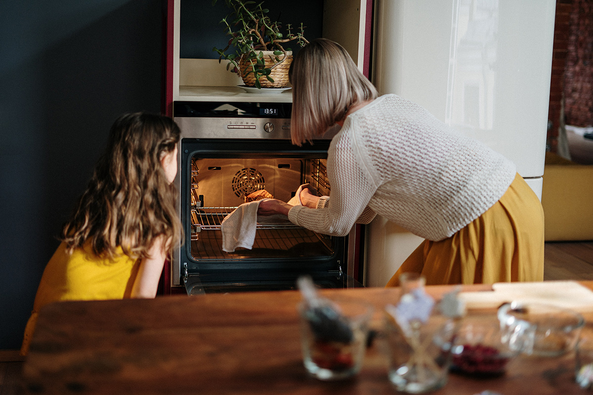 Roast Vs. Bake - The Key Differences Between These Two Cooking Methods